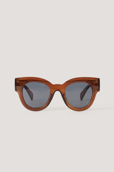Shop Na-kd Round Chunky Cateye Sunglasses Brown