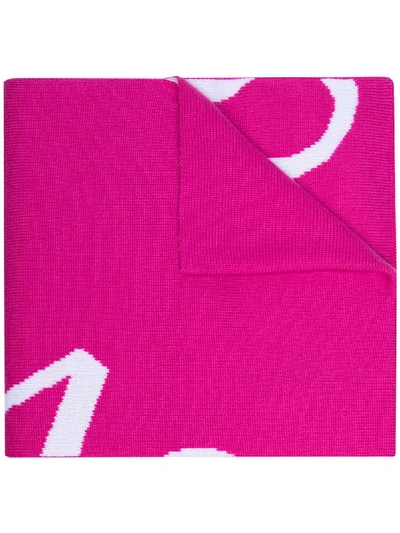 Shop Versace Intarsia-knit Lettered-logo Scarf In Pink