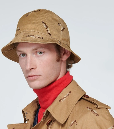 Shop Gucci Cosimo Bucket Hat In Beige