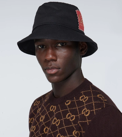 Shop Gucci Cotton Bucket Hat With Logo In Black