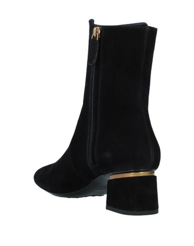 Tod's Ankle Boots In Black