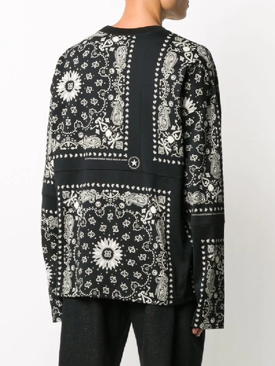 MASTERMIND JAPAN BANDANA-PRINT CREW NECK SWEATSHIRT 