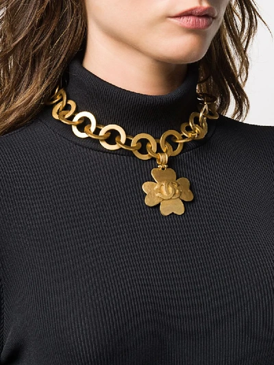 Pre-owned Chanel 1990 Cc Clover Necklace In Gold