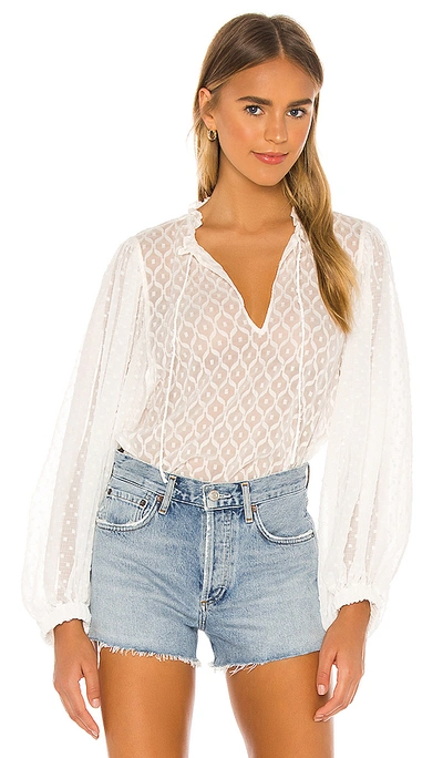 Shop Alice And Olivia Julius Exaggerated Blouson Sleeve Tunic Top In Off White