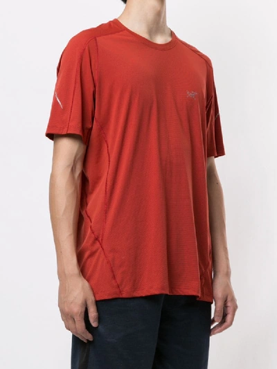 Shop Arc'teryx Besticktes T-shirt In Orange