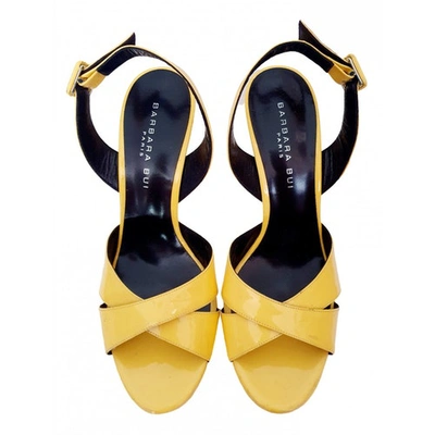 Pre-owned Barbara Bui Yellow Patent Leather Heels
