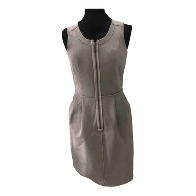 Pre-owned Amanda Wakeley Silk Mid-length Dress In Grey
