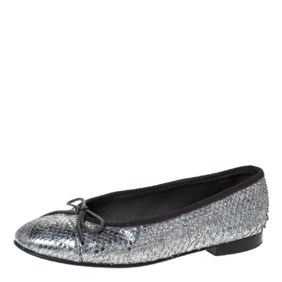 Pre-owned Chanel Metallic Silver Python Cc Bow Cap Toe Ballet Flats Size 35.5