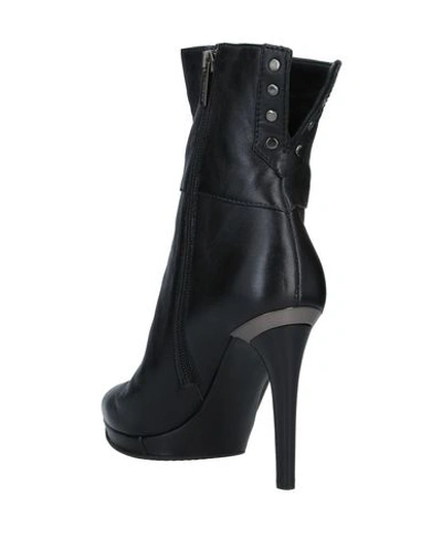 Shop Ninalilou Ankle Boot In Black