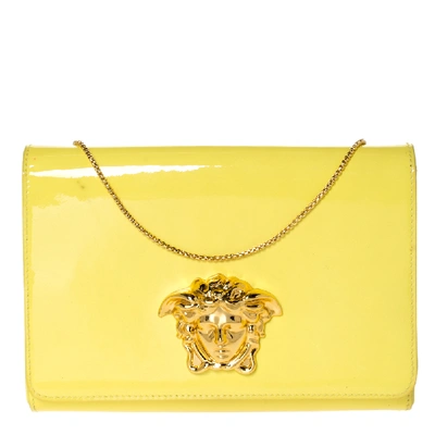 Pre-owned Versace Yellow Patent Leather Medusa Chain Clutch