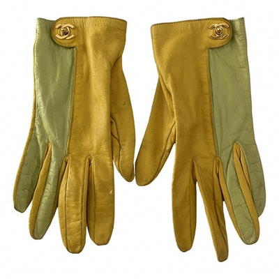 Pre-owned Chanel Yellow Leather Gloves