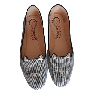 Pre-owned Charlotte Olympia Grey Cloth Flats