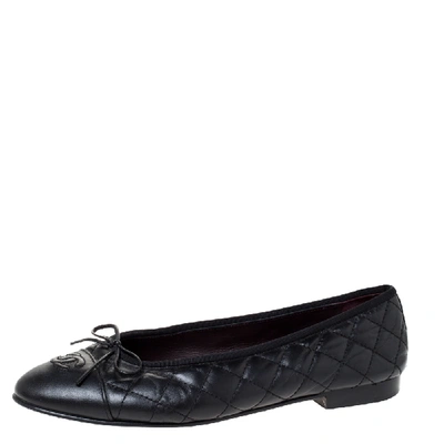 Pre-owned Chanel Black Quilted Leather Cc Bow Cap Toe Ballet Flats Size 40.5