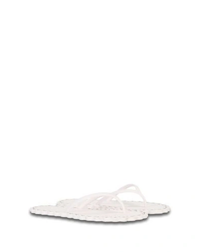 Carlotha Ray Toe Strap Sandals In White