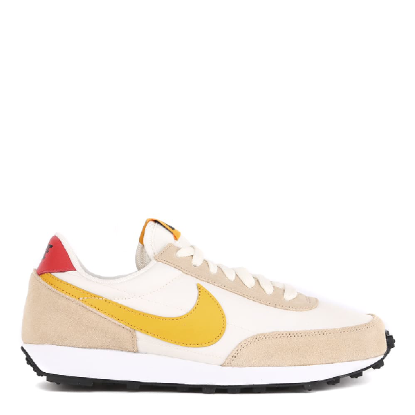 nike daybreak sneakers in beige and yellow