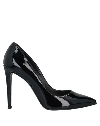 Shop Gianni Marra Pump In Black