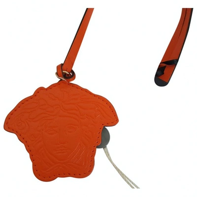 Pre-owned Versace Leather Key Ring In Orange