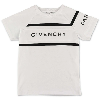 Shop Givenchy T-shirt In Bianco
