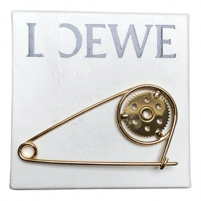 Pre-owned Loewe Gold Metal Pins & Brooches