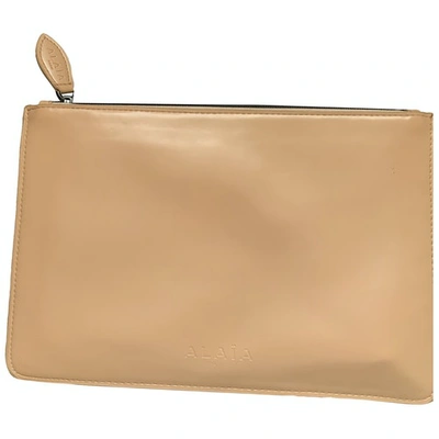 Pre-owned Alaïa Beige Leather Clutch Bag