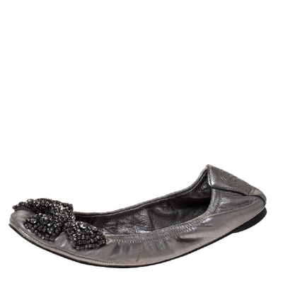 Pre-owned Tory Burch Metallic Silver Leather Azalea Scrunch Ballet Flats Size 38