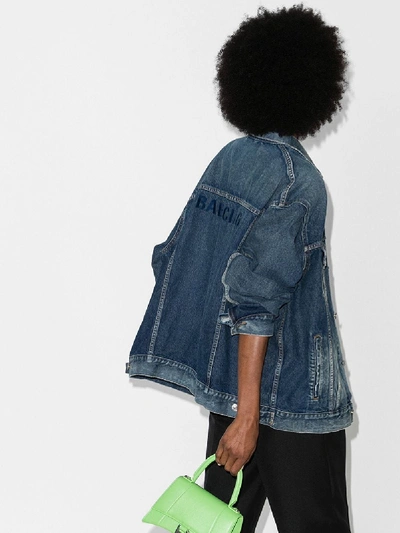 Shop Balenciaga Jeansjacke Im Oversized-look In Blau