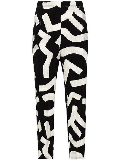 Shop Issey Miyake Patterned Plissé Cropped Trousers In Black