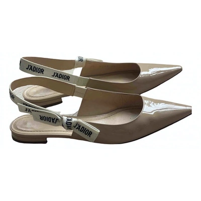 Pre-owned Dior Beige Patent Leather Ballet Flats