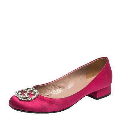 Pre-owned Gucci Magenta Satin Gg Crystal Ballet Flats Size 38.5 In Pink