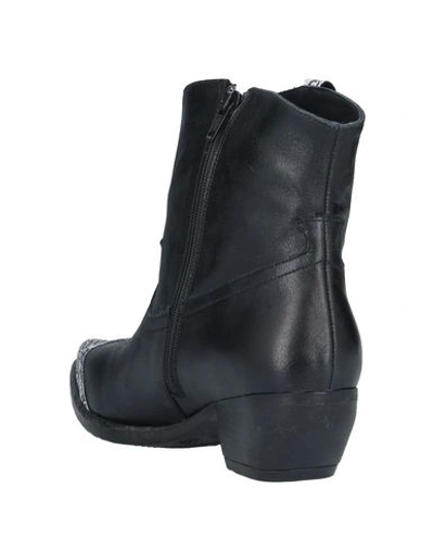 Tosca Blu Ankle Boots In Black
