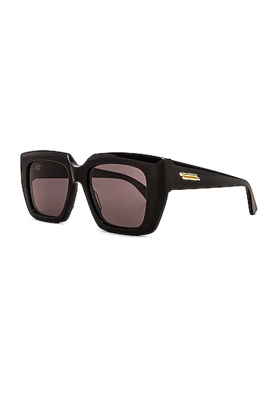 Shop Bottega Veneta Classic Ribbon Square Sunglasses In Shiny Black