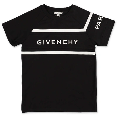 Shop Givenchy T-shirt In Nero