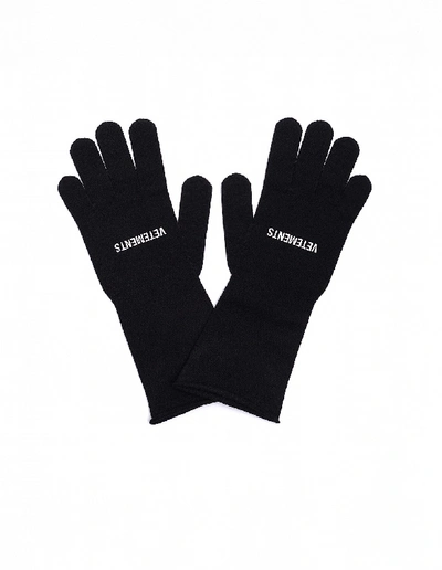 Shop Vetements Black Logo Gloves