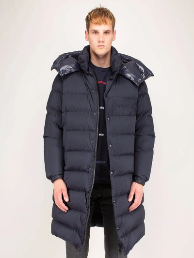 Moncler autaret sales