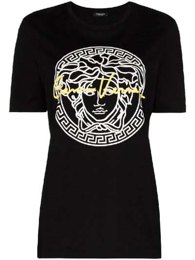 Shop Versace Medusa Logo-print T-shirt In Black