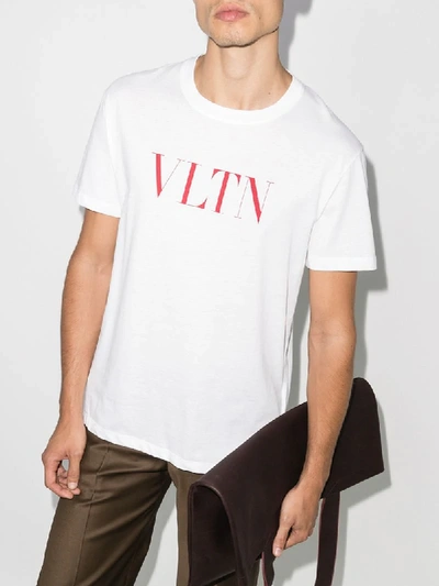 Universiteit loyaliteit grind Valentino Printed Cotton-jersey T-shirt In White | ModeSens