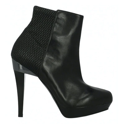 Pre-owned Stella Mccartney Leather Ankle Boots In Black