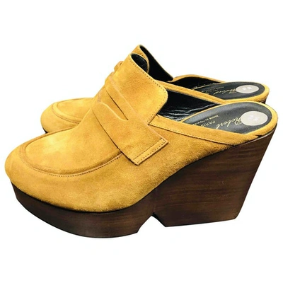 Pre-owned Robert Clergerie Camel Suede Mules & Clogs