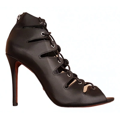 Pre-owned Schutz Black Leather Heels