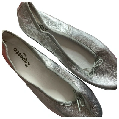 Pre-owned Repetto Silver Leather Ballet Flats