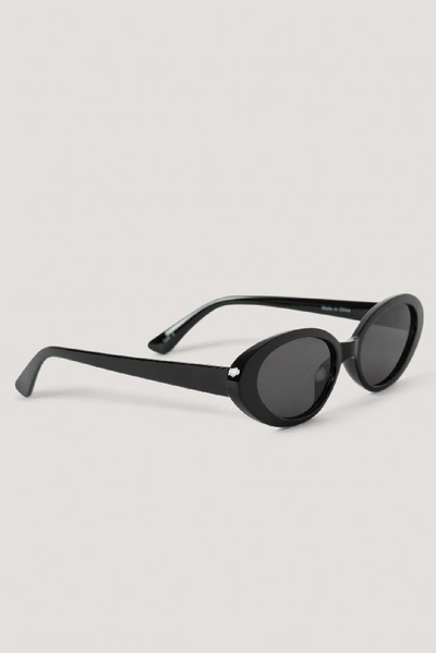 Shop Na-kd Oval Retro Sunglasses - Black