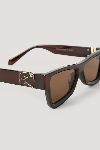 Shop Na-kd Edgy Temple Detailed Sunglasses - Brown In Brown/gold