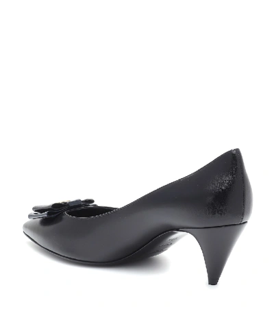 Shop Saint Laurent Anaïs 55 Leather Pumps In Black