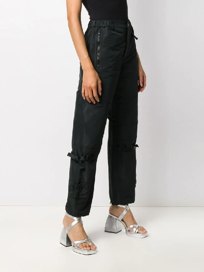 Shop N°21 Side-strap Cropped Cargo Trousers In Black