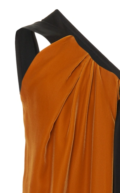 Shop Oscar De La Renta Bow-accented Asymmetrical Velvet Gown In Yellow