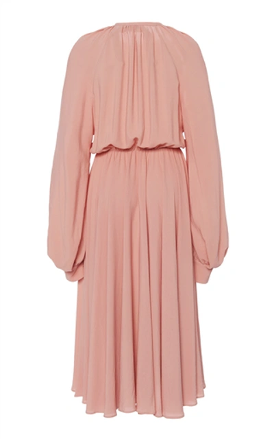 Shop N°21 Ruched Cold-shoulder Crepe De Chine Dress In Pink