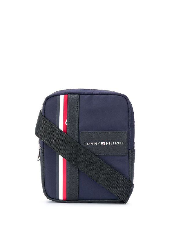 hilfiger messenger bag