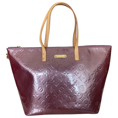 Bellevue patent leather tote Louis Vuitton Burgundy in Patent leather -  35078570
