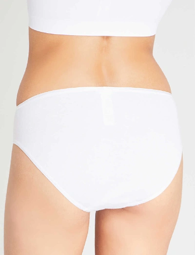 Shop Hanro Womens White Seamless Midi Cotton-jersey Briefs