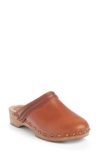 Isabel Marant Thalie Floral-carved Leather Clog Mules In Tan | ModeSens